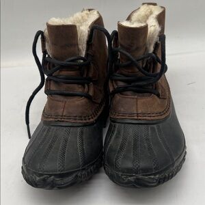 Sorel womens shearling lined brown/black duck boots size 8.5